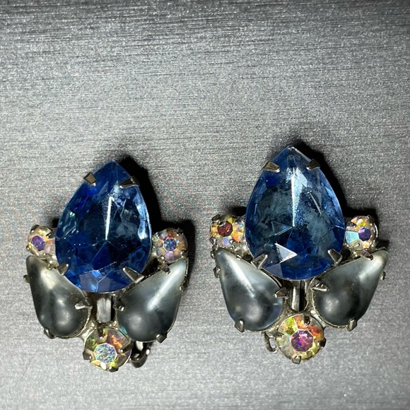 Garne Vintage Clip On Earrings AB & Blue Rhinestone with  Satin Glass gorgeous - Picture 1 of 8